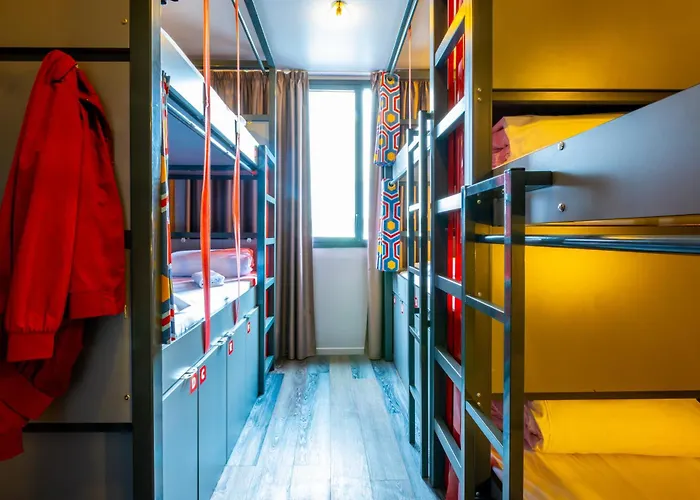 The People - Paris Belleville IEx Les PiaulesI